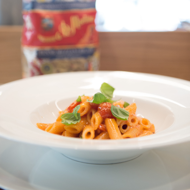 Zia Pia - Penne Mezzane in D&G Packaging by Pastificio Di Martino