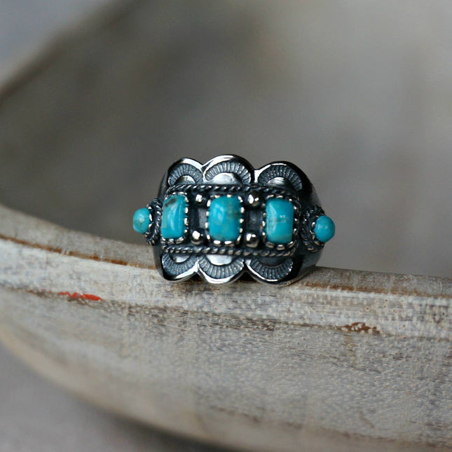 Asia Turquoise Ring: 6
