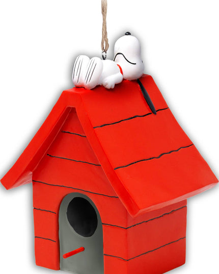 Snoopy Birdhouse
