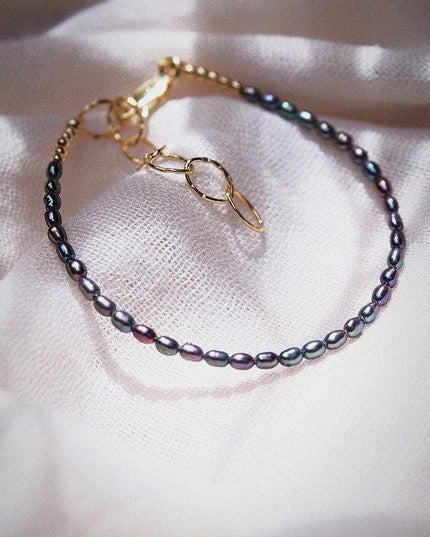 Dainty Black Pearl Bracelet - Maile