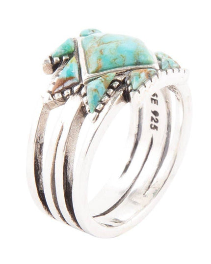Sharp Turquoise and Sterling Silver Ring: 7